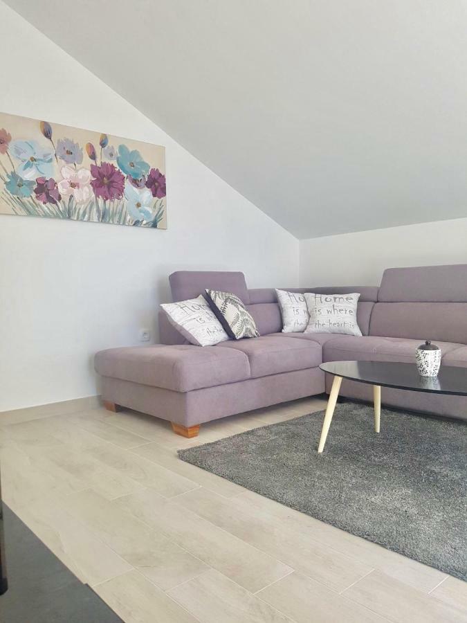 Apartment Hera With Balcony And Free Parking Zadar Exterior photo