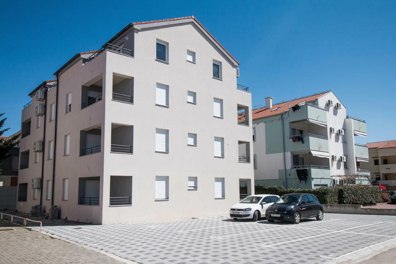 Apartment Hera With Balcony And Free Parking Zadar Exterior photo