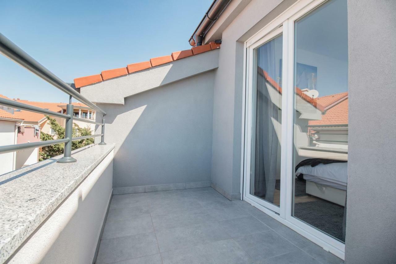 Apartment Hera With Balcony And Free Parking Zadar Exterior photo